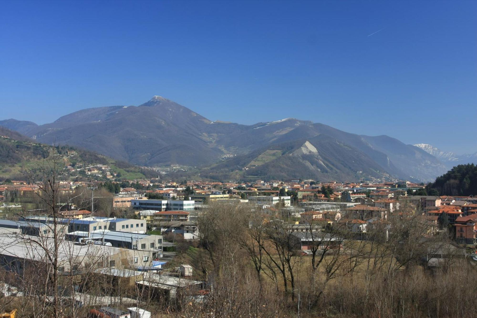 Mansarda Di Masha Villongo SantʼAlessandro Exterior foto